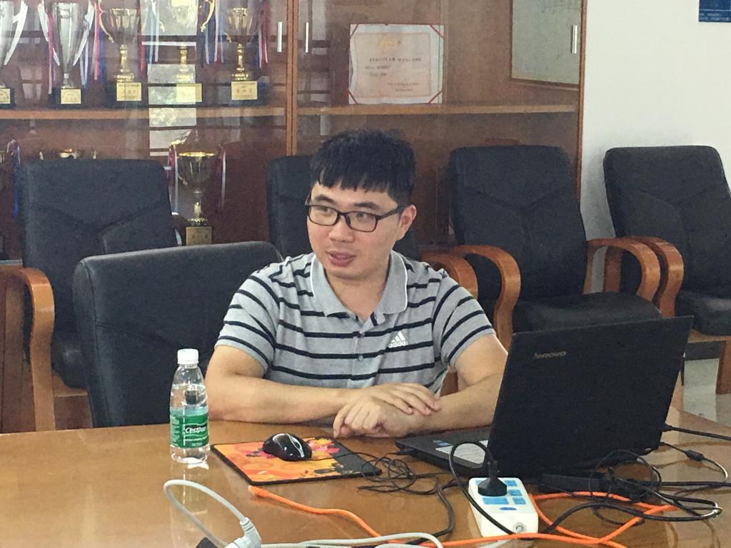 语言服务与协同创新中心林嘉新博士作主题报告